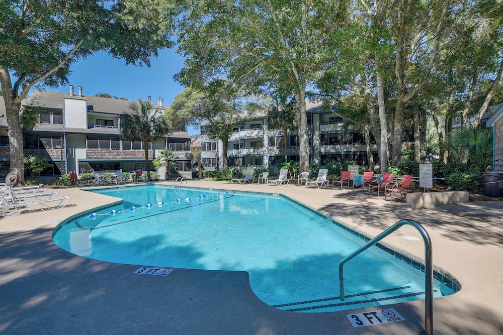 Walk To Myrtle Beach Condo with Resort Perks - photo 5