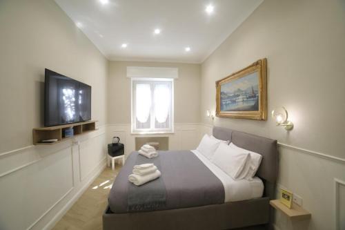 Vico Croce — 4-Star Luxury Hotel in Naples, Italy