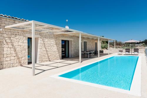 Villa La Siesta — 4-Star Luxury Hotel in Ragusa, Italy
