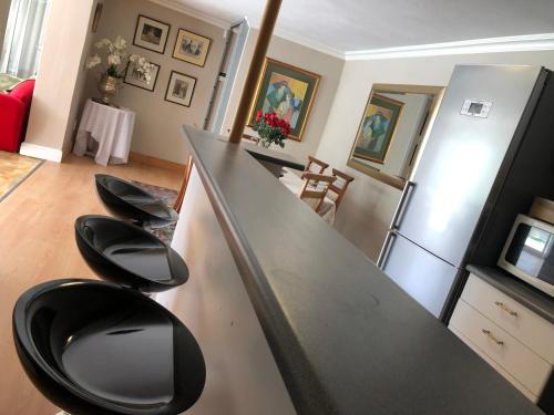 Dusk 2 Dawn Self Catering Guest House