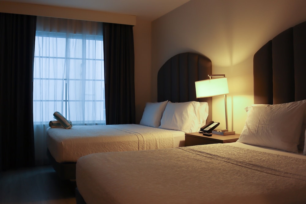 Prime Hotel Claremont - photo 11