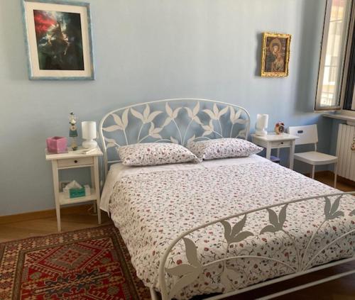 Squisito appartamento in stabile Vecchia Milano — 4-Star Luxury Hotel in Milan, Italy