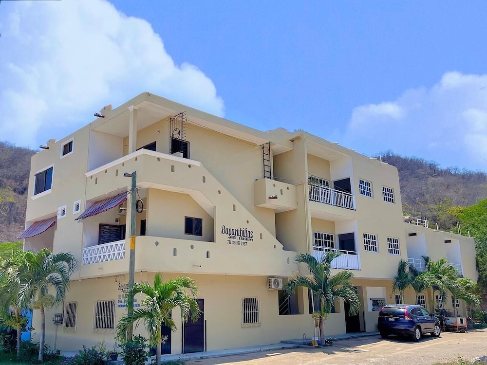 Hotel y Bungalows Bugambilias in Cihuatlan, Mexico