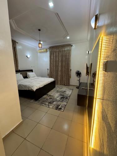 EFFAZ Apartments Airport Road Lugbe — 4-Star Luxury Hotel in Abuja, Nigeria