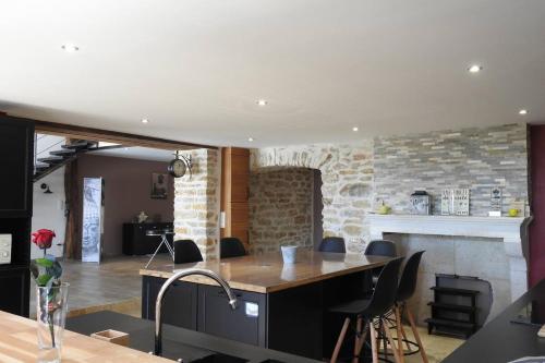 Magnifique Corp de Ferme Renove - carbon neutral hotel in Unknown City