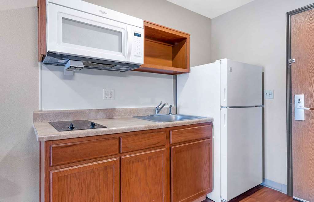 Extended Stay America Select Suites Colorado Springs - photo 23