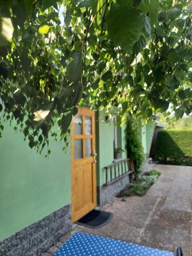 Waldblick - carbon neutral hotel in Cavertitz