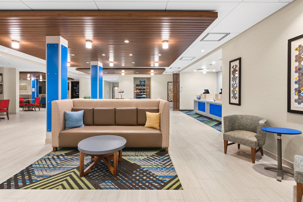 Holiday Inn Express & Suites Suisun City by IHG - photo 52