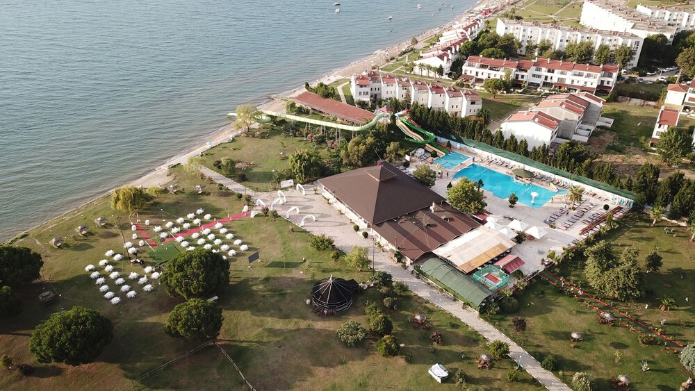 Mertur Hotel - last minute hotel in Ciftlikkoy