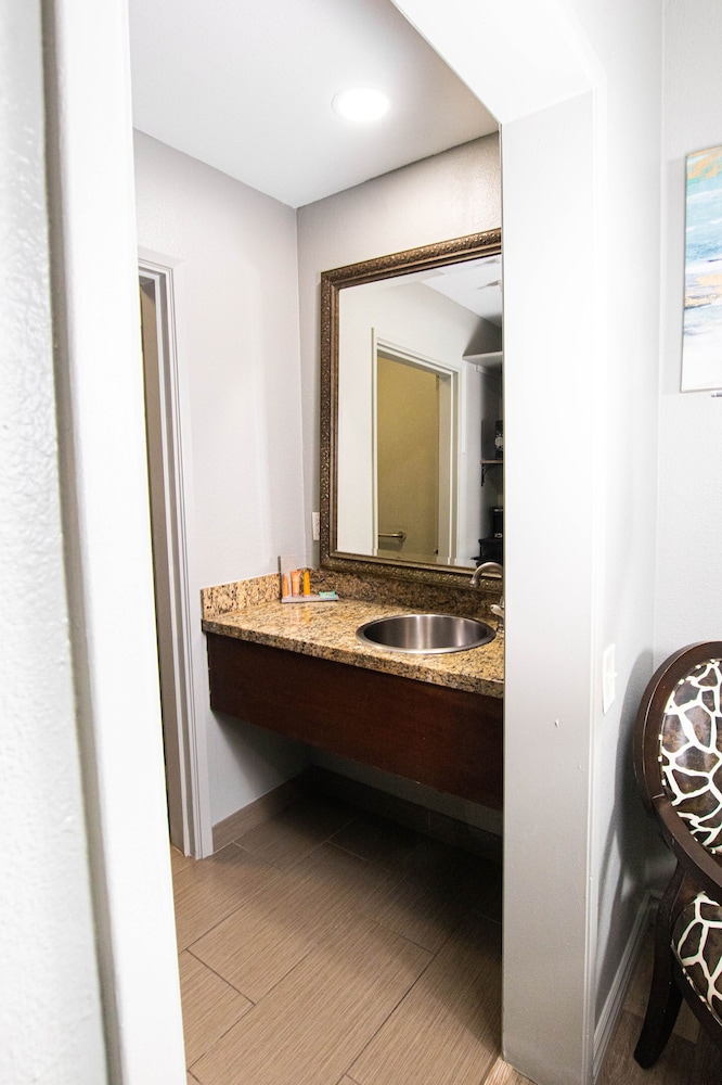 Urban Boutique Hotel - photo 35