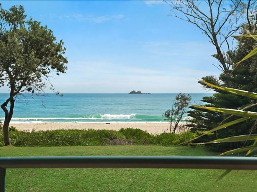 Surfside Holiday Rental — 4-Star Luxury Hotel in Byron Bay, Australia