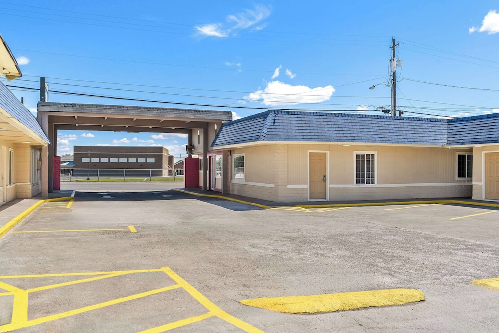 Rodeway Inn Hermiston Umatilla - photo 41