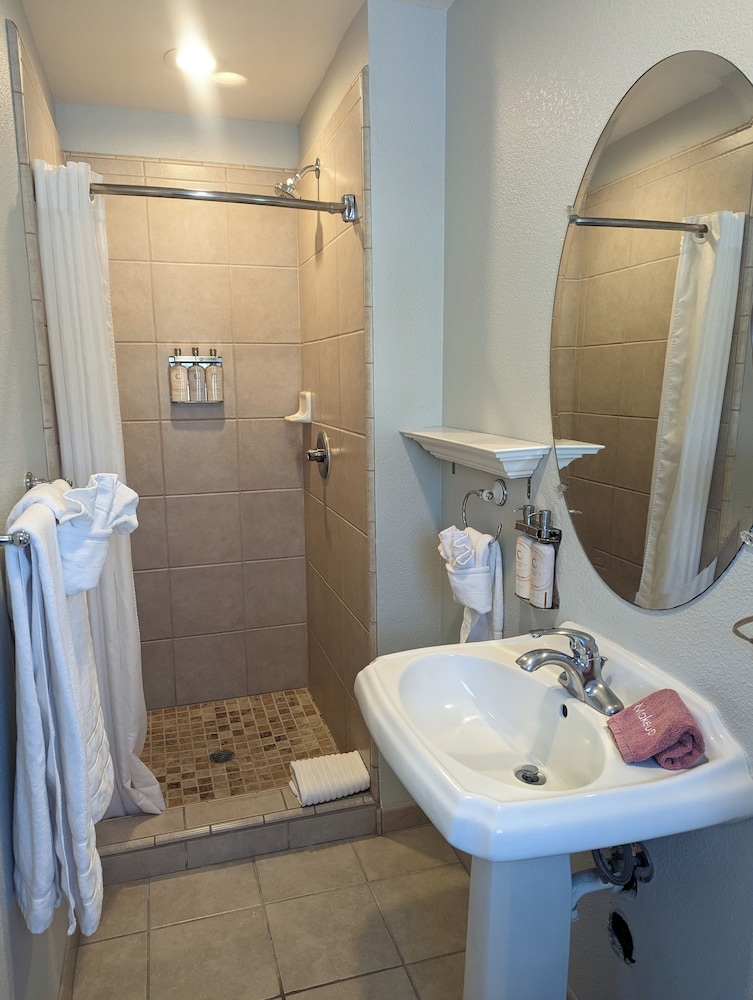 Capitola Hotel - photo 55