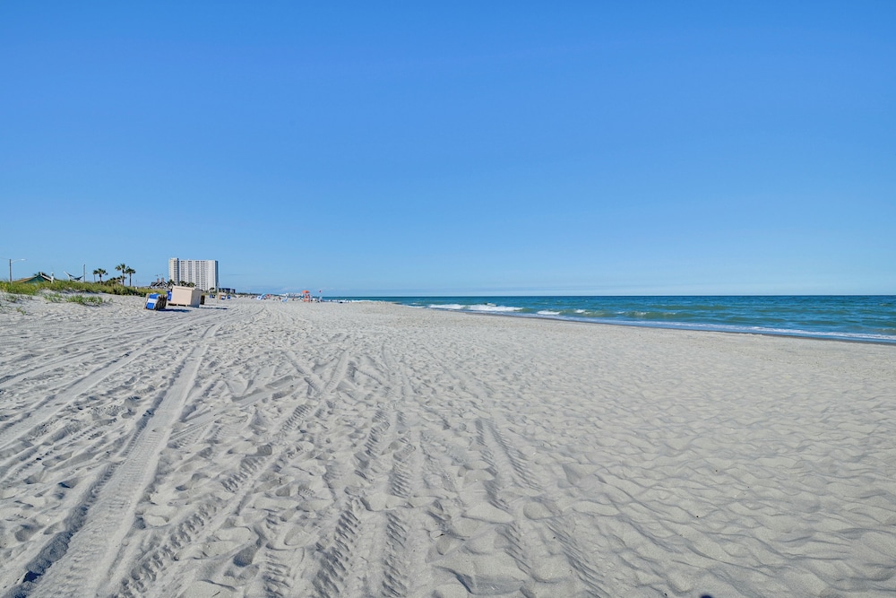 Myrtle Beach 'coastal Cabana' w Resort Amenities - featured photo