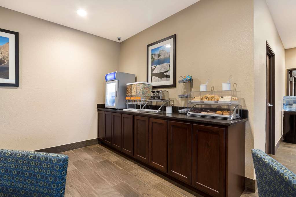 Comfort Inn Yankton SD - photo 40