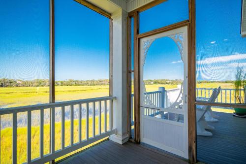 Coastal Living by Oak Island Accommodations - photo 31