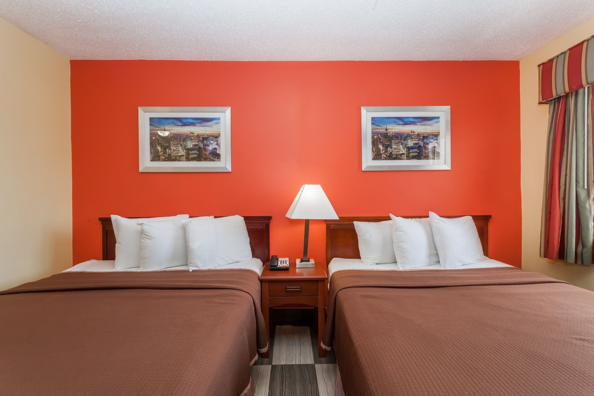 Travelodge by Wyndham Jersey City - photo 4
