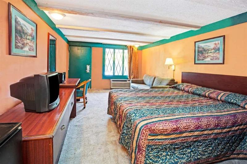 Knights Inn Monroe