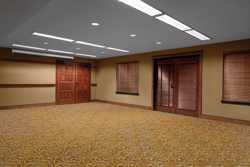 Larkspur Landing Extended Stay Suites South San Francisco - photo 36