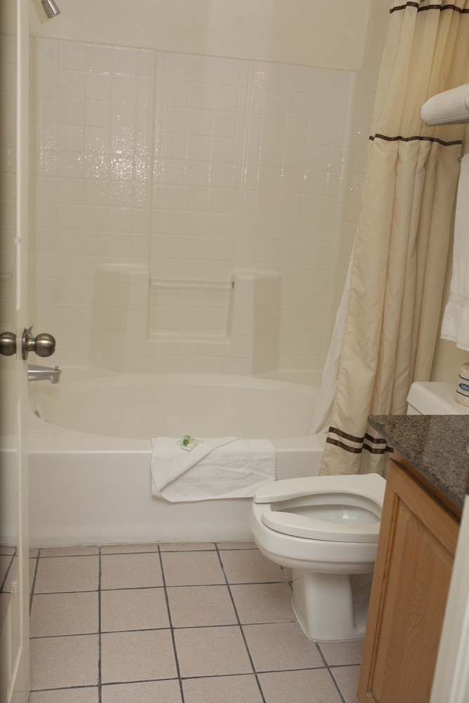 St. George Inn & Suites - photo 45