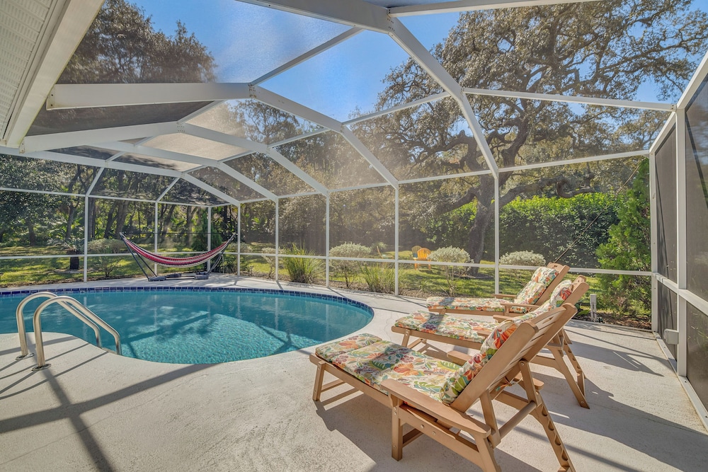 Spacious Citrus Hills Home with Pool and Game Room — 4-Star Luxury Hotel in Hernando, United States