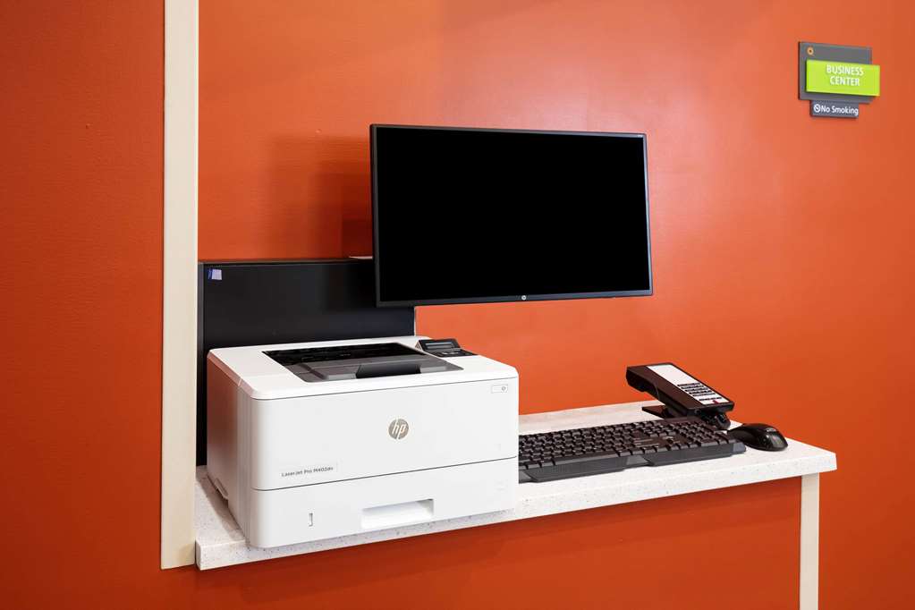 La Quinta Inn and Suites Long Island City - photo 30