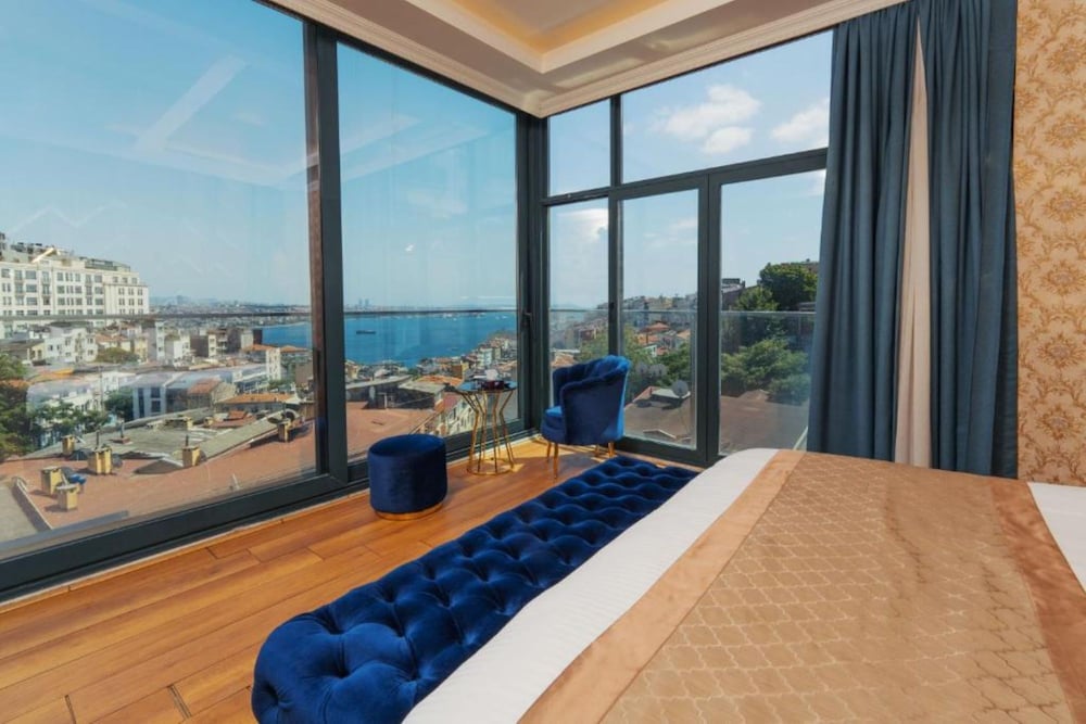 Trip Bosphorus Taksim Hotel — 4-Star Luxury Hotel in Istanbul, Turkey