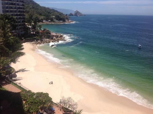 Playas Gemelas Puerto Vallarta — 4-Star Luxury Hotel in Puerto Vallarta, Mexico