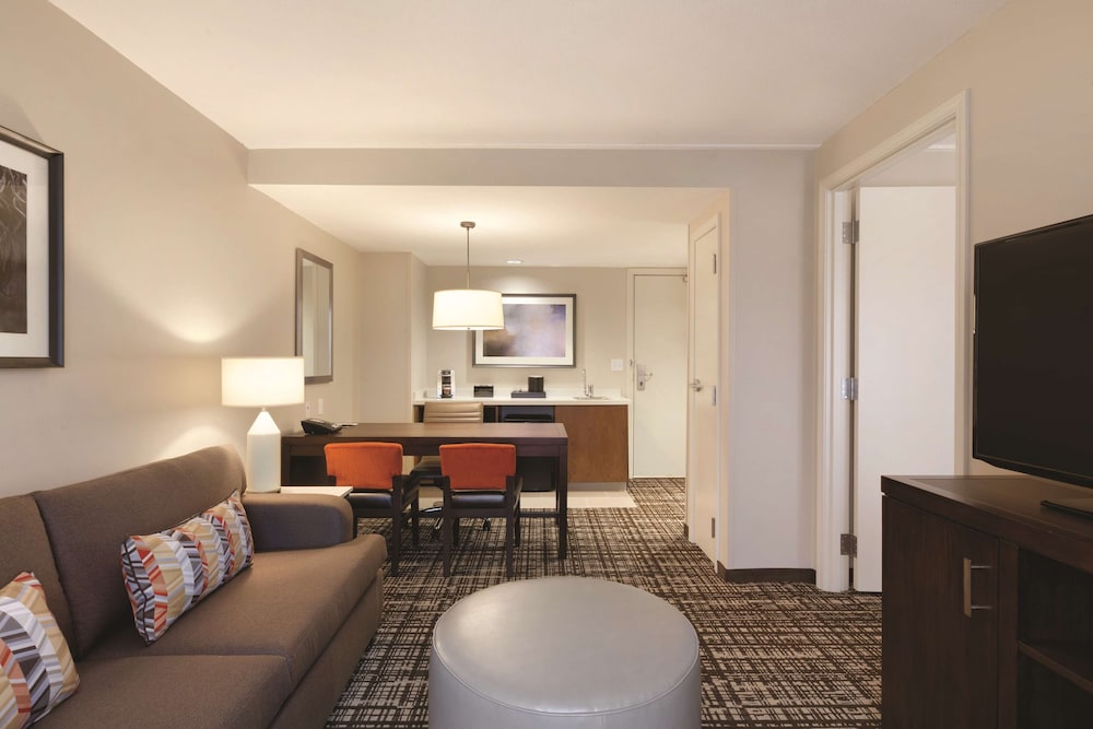 Embassy Suites Oklahoma City Downtown Medical Center - photo 10