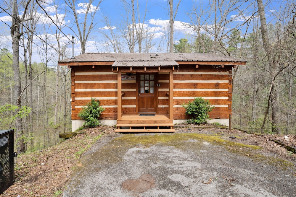 Together Always 1 Bedroom Cabin by Heavenly Views Resort - photo 24