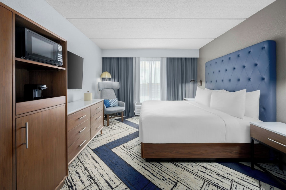 Four Points by Sheraton College Park Atlanta Airport - photo 10