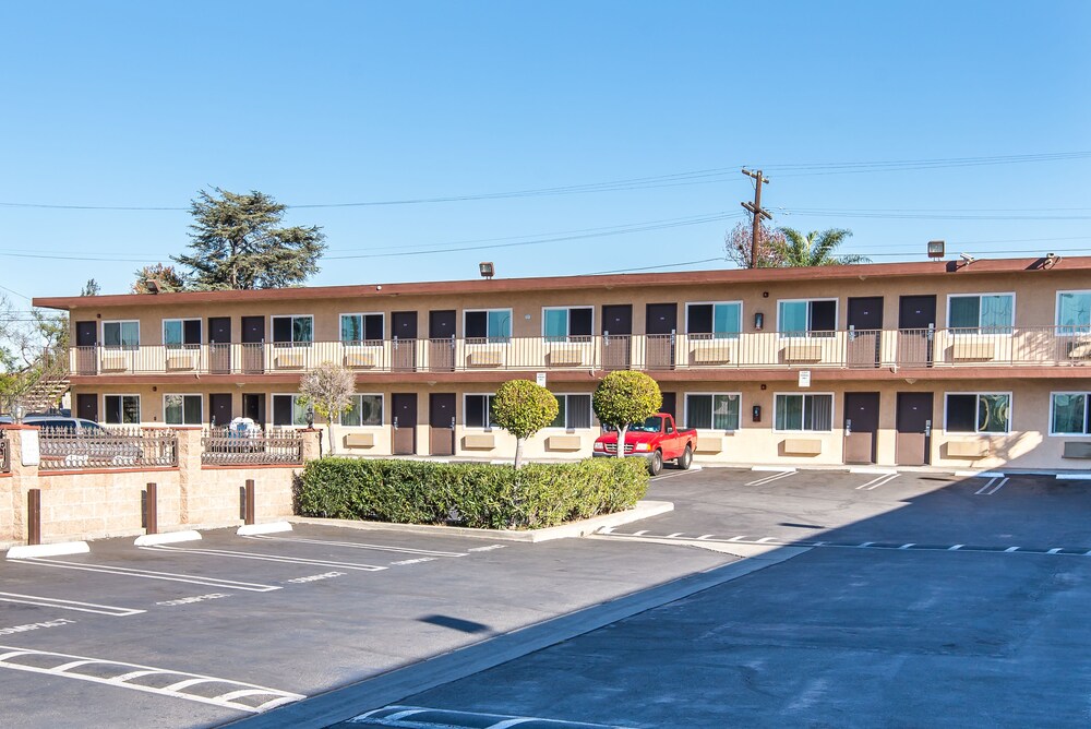 Sea Rock Inn Los Angeles - photo 32