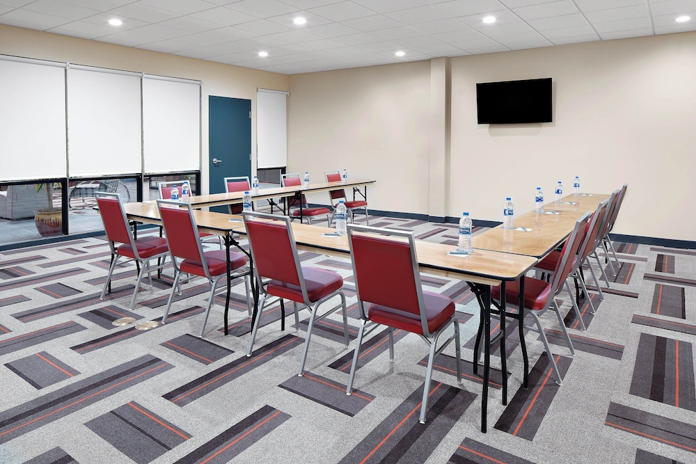 Four Points by Sheraton Oklahoma City Airport - photo 25