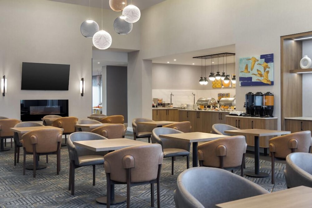 Homewood Suites Ajax Ontario Canada — Ajax — photo 3