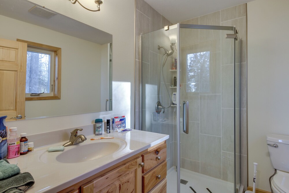 Hines Vacation Rental W Grill Walk To Lake 19641260 — Hines