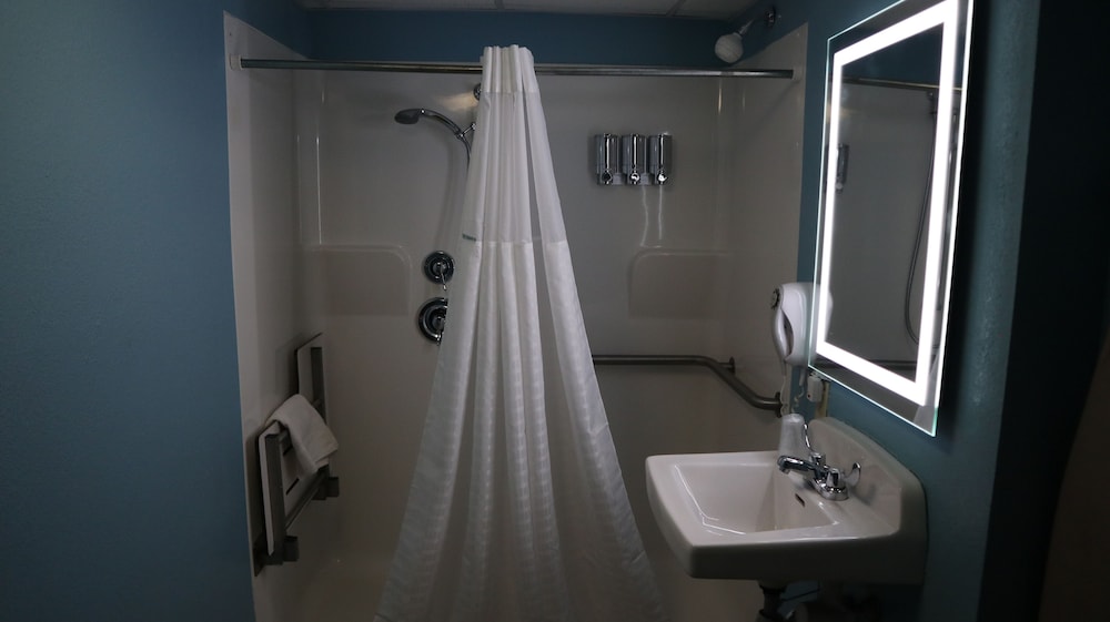 Waterfront Inn PHL Airport - photo 21