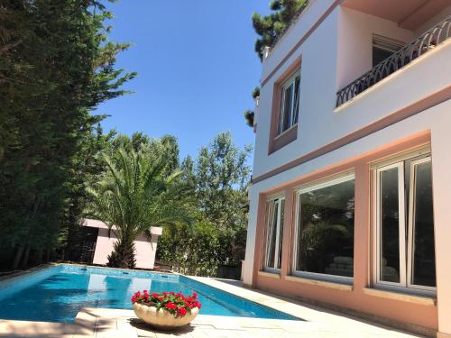 Villa Lidson — 4-Star Luxury Hotel in Golem, Albania