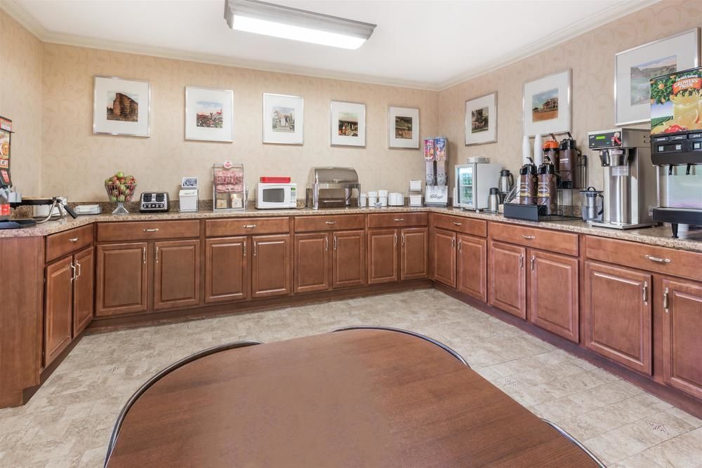 Super 8 by Wyndham Georgetown - photo 18