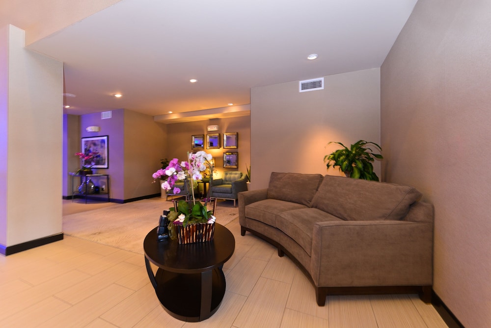 Holiday Inn Express & Suites Indio Coachella Valley by IHG - photo 74