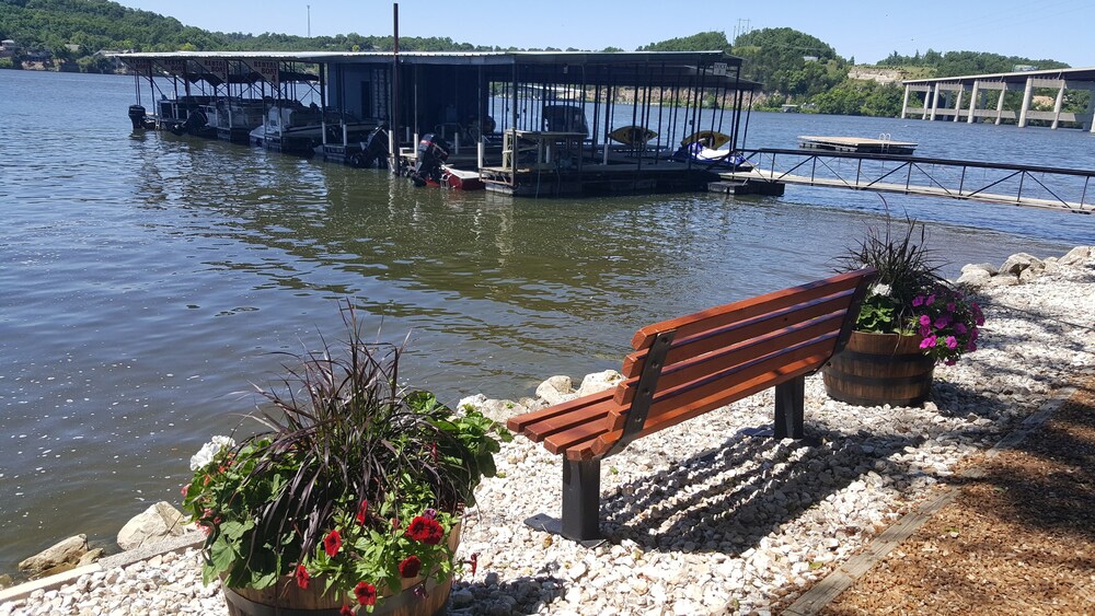 Lake Breeze Resort - photo 140