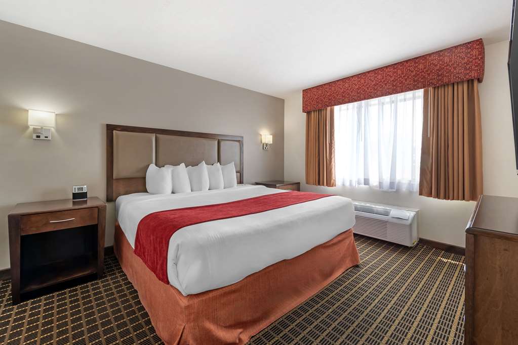 Best Western Plus Eagleridge Inn & Suites - photo 17