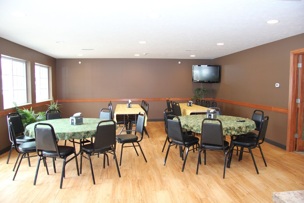 Green Acres Hotel - photo 46