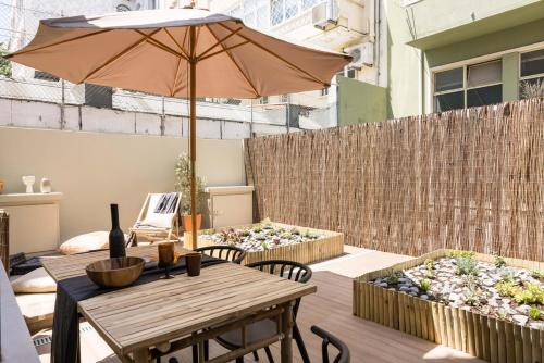 Nejam 2 bedrooms and terrace in Lapa — 4-Star Luxury Hotel in Lisbon, Portugal