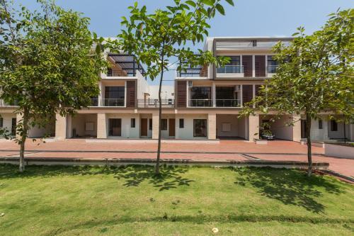 Greenwoods Seven by Vista Rooms — 4-Star Luxury Hotel in Lonavla, India