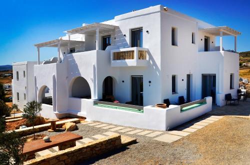 Lilian Studios - carbon neutral hotel in Unknown City