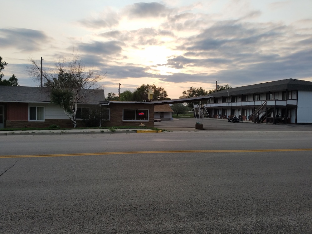 Moorcourt Motel - photo 20
