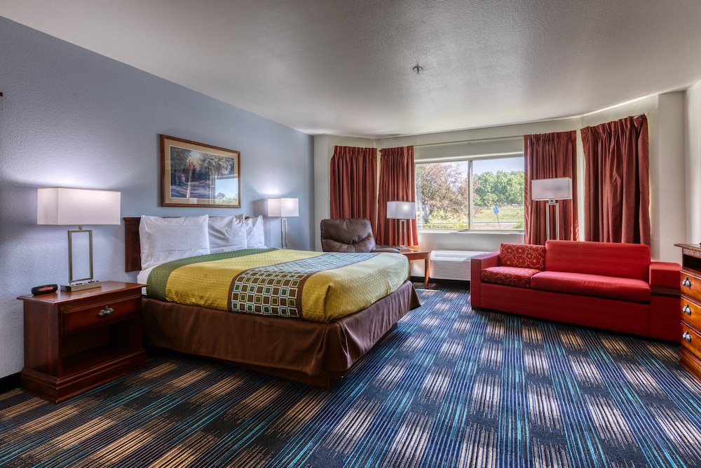 All Towne Suites - photo 3