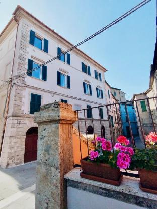 Palazzo Palloni: Piano Nobile — 4-Star Luxury Hotel in Sorano, Italy