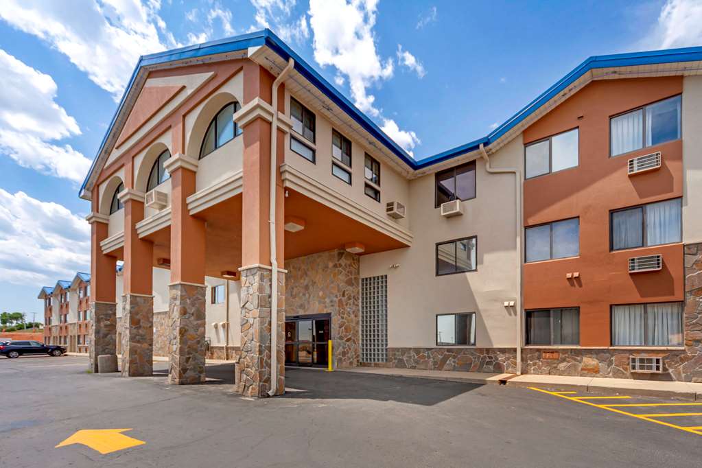 Econo Lodge Black Hills - photo 3