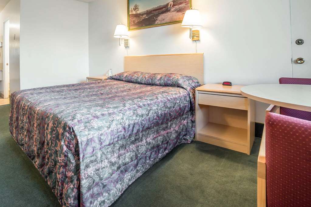 Rodeway Inn Boardman Hermiston - photo 10